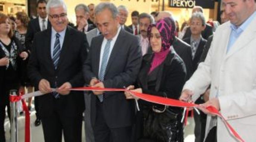 Adapazarı Kız Teknik Ve Meslek Lisesi &Ouml;ğrencilerinden Yılsonu Sergisi