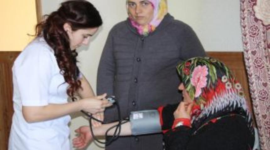 Beyaz melekler, sokak sokak dolaşıp tansiyonun &ouml;l&ccedil;&uuml;yor