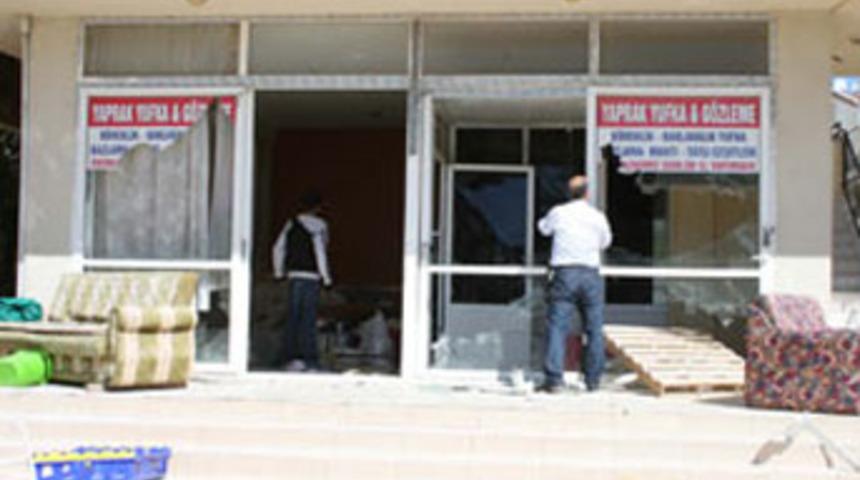 Kızını takip etti, canından oldu