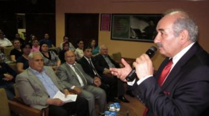 Siyaset Akademisi Kozan'da devam ediyor