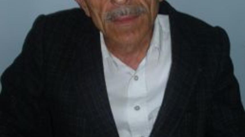 Emekli Madenci, K&ouml;pr&uuml; Faciasındaki &Uuml;z&uuml;nt&uuml;s&uuml; Şiir Yazarak Dile Getirdi