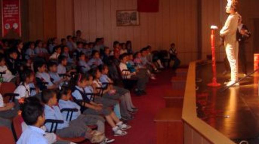 &Ccedil;ocuk Tiyatroları Festivali Sona Erdi