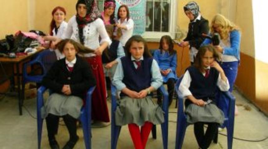 G&uuml;len Y&uuml;zler proje sayesinde &ouml;ğrenciler, sa&ccedil; kesimi ve bakımını yaptırıyorlar