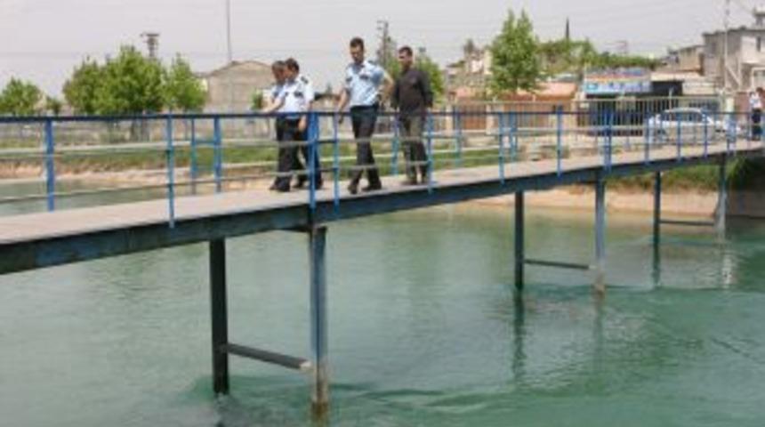 'Ceset g&ouml;rd&uuml;k' diye dalgı&ccedil;lara sulama kanalını arattırdılar