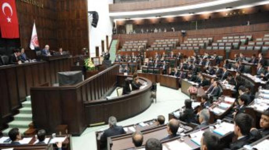 TBMM Başkanı &Ccedil;i&ccedil;ek: Meclis'e sahip &ccedil;ıkmak, bağımsızlığa sahip &ccedil;ıkmak demektir