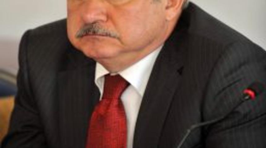 Akaydın: Şerefli bir iş yapıp su&ccedil; duyurusunda bulunun, tarihe ge&ccedil;in