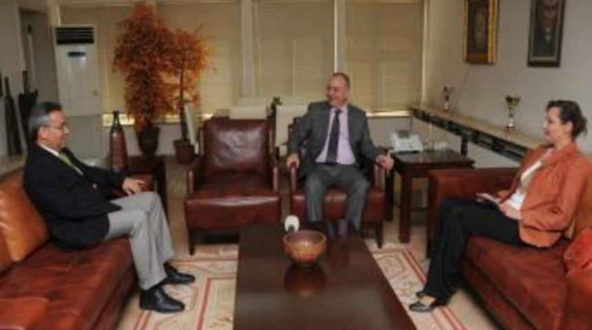 Cb&uuml;'den Başkan Erg&uuml;n'e Davet