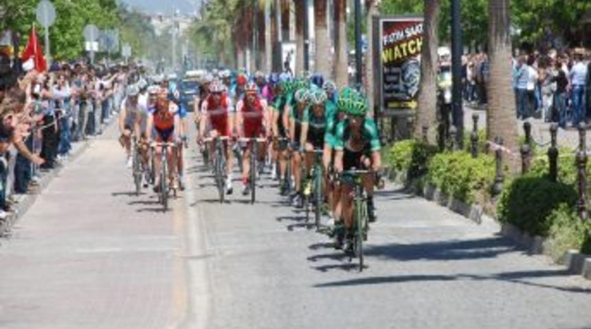 Cumhurbaşkanlığı T&uuml;rkiye Bisiklet Turunun Didim Etabında Kaza