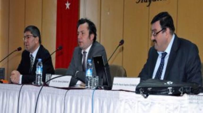 İn&ouml;n&uuml; &Uuml;niversitesi'nde Bor&ccedil;lar Kanunu masaya yatırıldı