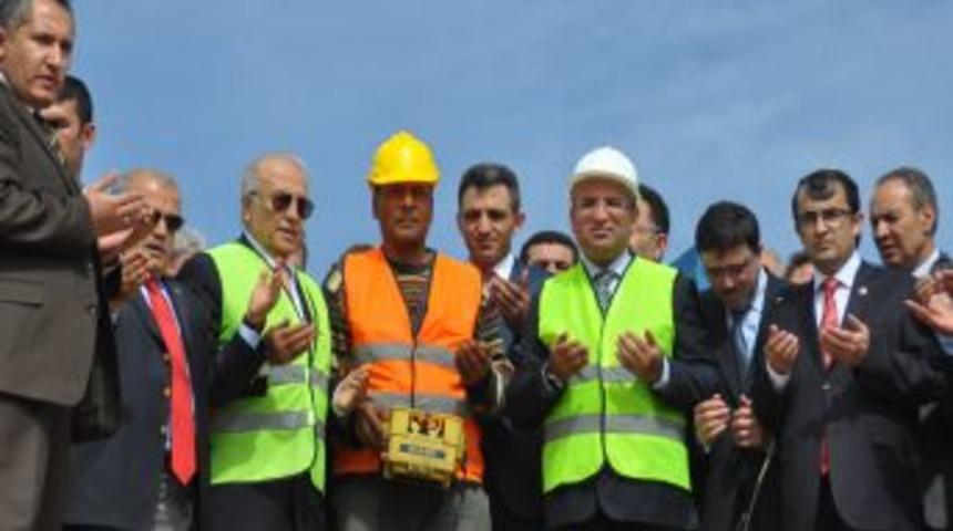 Bozdağ: Cami yaptıran hayırseverler de vergi indirimlerinden yararlanacak