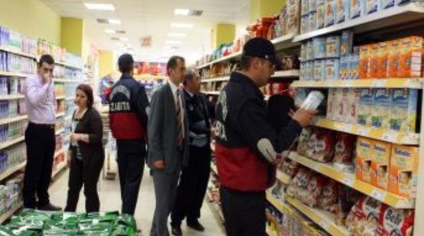 Malkara Belediyesi Zabıta Ekipleri Marketleri Denetliyor