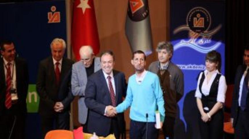 T&uuml;rkiye'nin İlk Y&uuml;z Naklini Yapan Ekip Bilim Dalında Aday