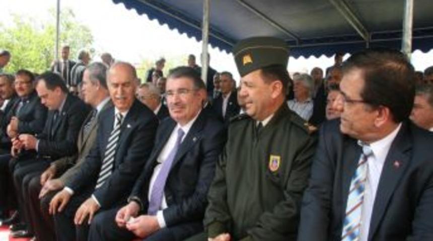 Bakan Şahin: T&uuml;rkiye değişiyor, kaldırımlar, yollar değişiyor