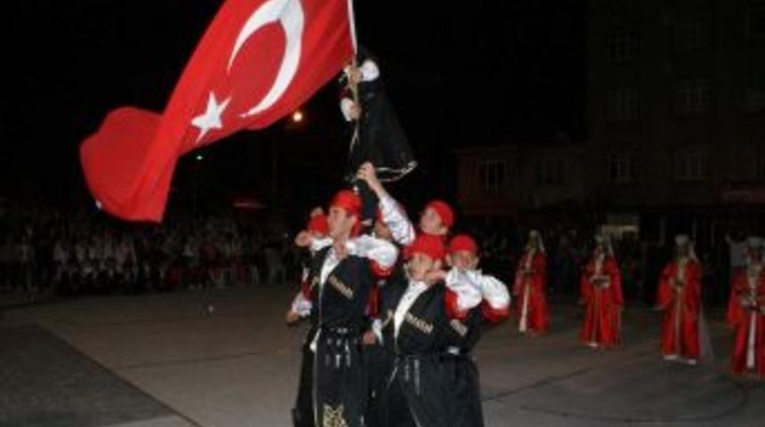 Manyas'ta Halk Oyunları Şenliği