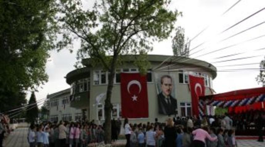 İ&ccedil;işleri Bakanı Şahin, hayırseverlerin desteğiyle yapılan okulu a&ccedil;tı