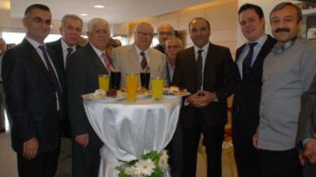 Şehir pastanesi 63. yılında bahara merhaba