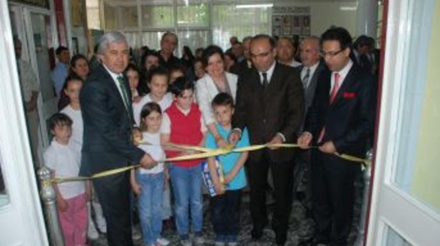 T&uuml;rkiye'nin ilk &ccedil;ocuk k&uuml;t&uuml;phanesi a&ccedil;ıldı