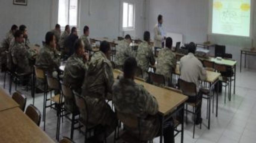 Aydın'da Er Ve Erbaşlar Arıcılığı &Ouml;ğreniyor