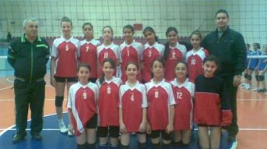 İl &Ouml;zel İdare Spor Yarı Finalde