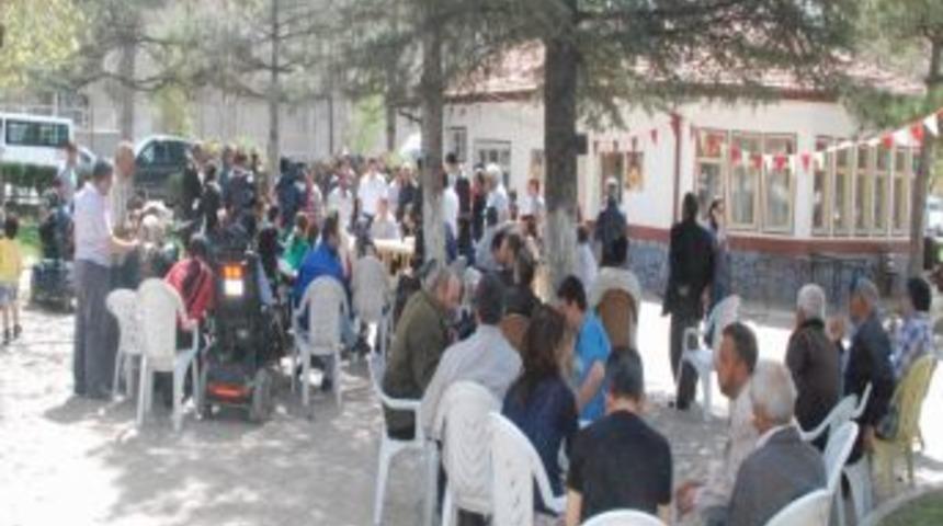 Bedensel Engelliler Derneği'nde Servet Avkapan G&uuml;ven Tazeledi