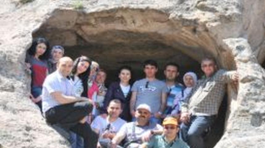 İlk&ouml;ğretim &ouml;ğrencileri, Mustafapaşa'nın tarihi ve turistik yerlerini gezdi