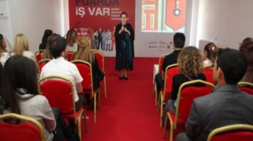 B&uuml;y&uuml;k firmalar fuarda kendilerini tanıtıp elaman arıyor