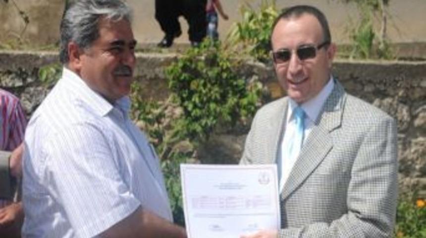 Mezitli'de 14 Arı Yetiştiricisi Kursiyeri Belgelerini Aldı