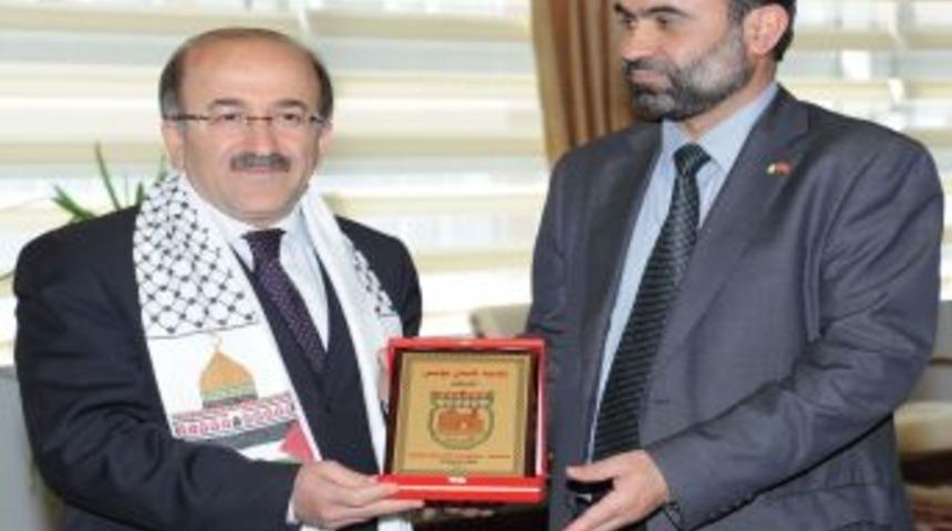 Gazze Hanyunus Belediye Başkanı Farrah'dan Trabzon Belediye Başkanı G&uuml;mr&uuml;k&ccedil;&uuml;oğlu'na Ziyaret