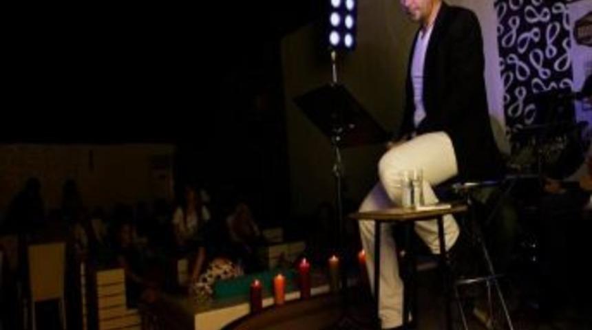 İzmir'de Şiir Gecesi