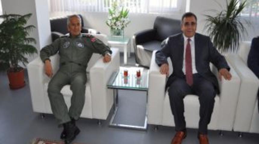 Hava Kuvvetleri Komutanı Erten Milas'ta