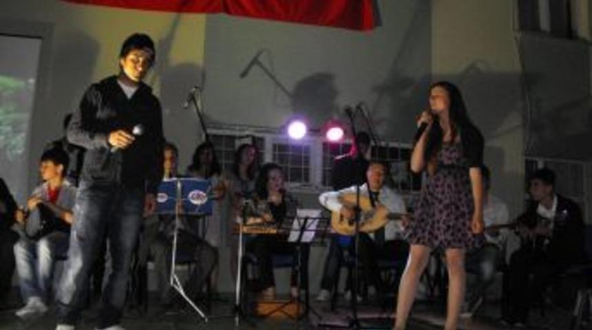 Bozyazı Lisesi &Ouml;ğrencilerinden M&uuml;zik Ziyafeti