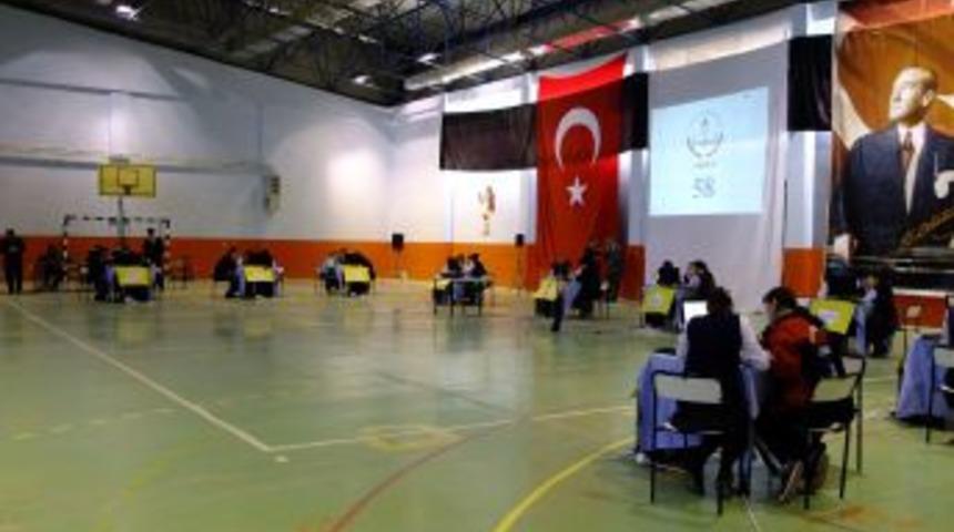 Bilgi Yarışması İlk Kez İnteraktif Ortamda Yapıldı