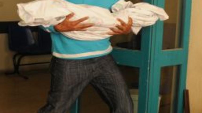 Minik Semanur&rsquo;un cenazesini morgdan amcası aldı