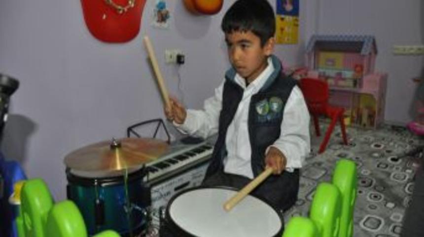 Malatya'da "oyuncak K&uuml;t&uuml;phanesi" A&ccedil;ıldı