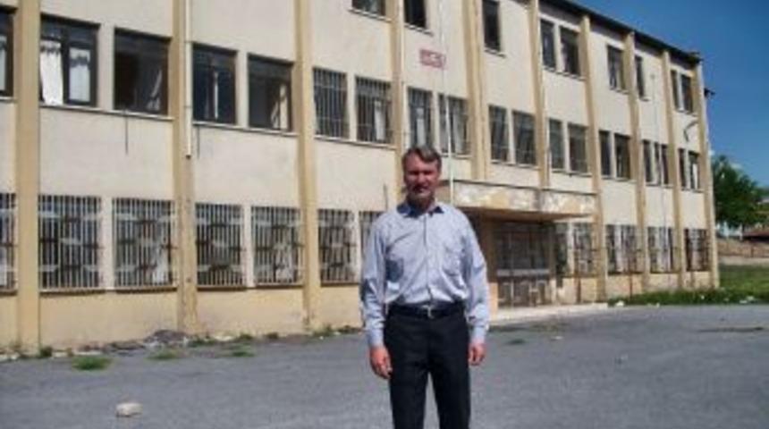 Harabeye D&ouml;nen Sağlık Ocağı Akıbetini Bekliyor