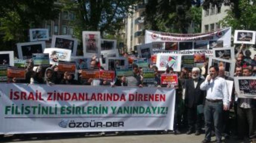 A&ccedil;lı&ccedil; grevindeki Filistinli esirlere destek eylemi