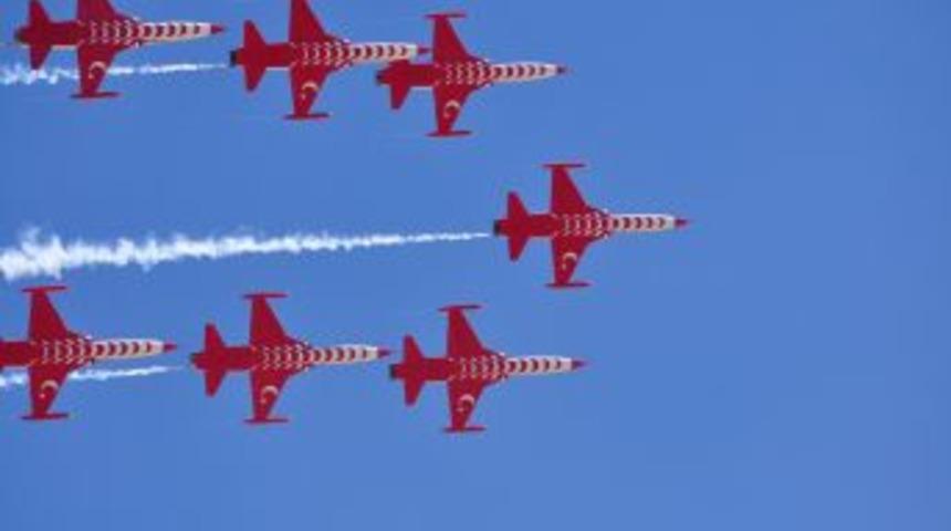 T&uuml;rk Yıldızları Milas Semalarını S&uuml;sleyecek