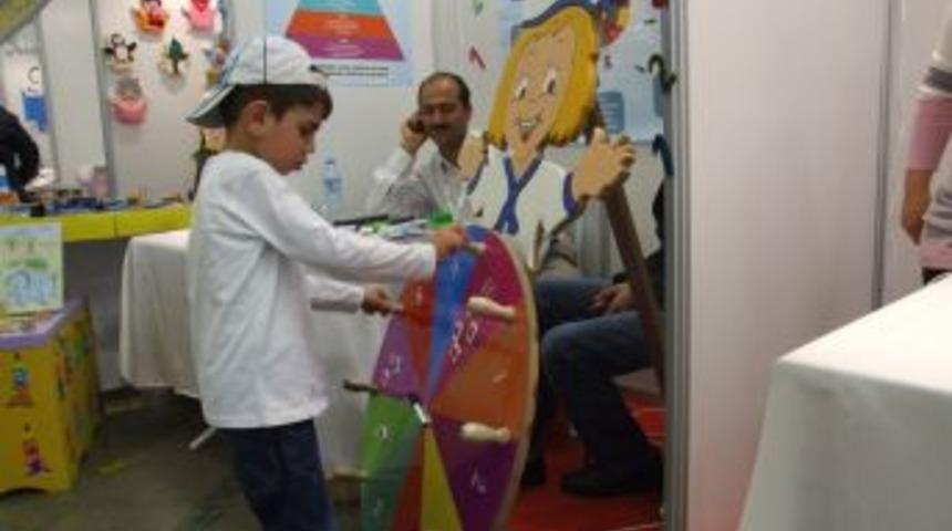 Bu sefer &ouml;ğretmenler, eğitim projelerini yarıştırdı