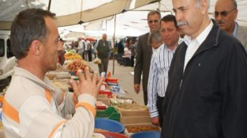 Ak Parti Muğla Milletvekili Ali Boğa Semt Pazarını Gezdi
