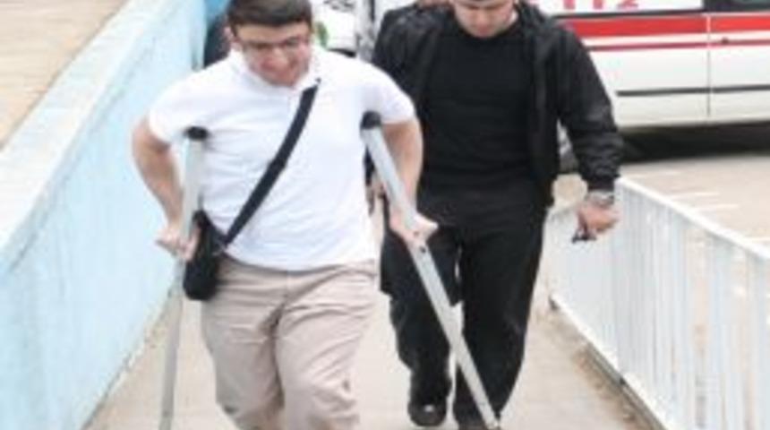 &Ouml;z&uuml;rl&uuml;ler, memur olabilmek i&ccedil;in sınavda ter d&ouml;k&uuml;yor