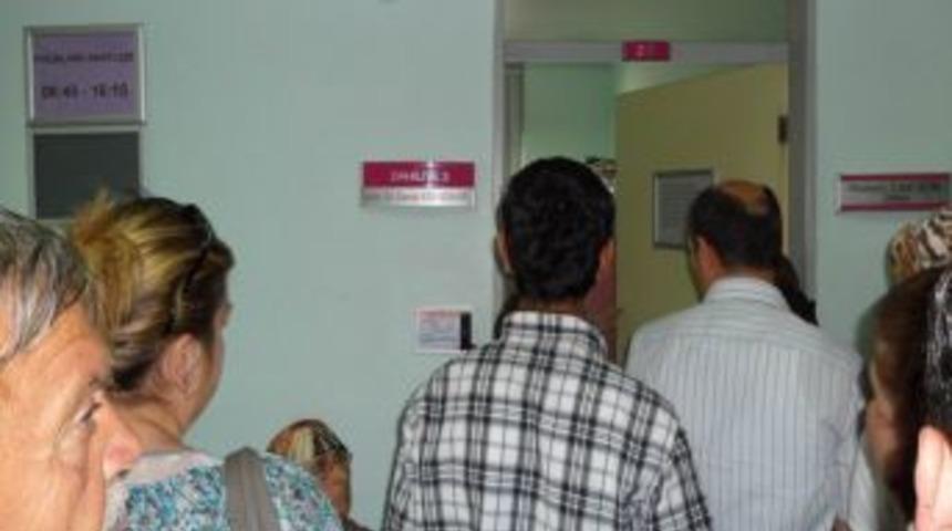 Edremit Devlet Hastanesi'nde Fedakar Doktor