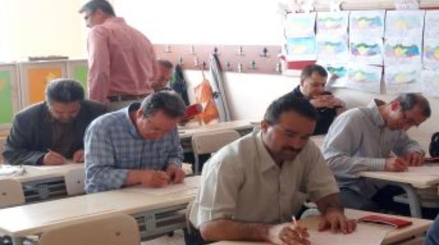 Gevher Hatun Koleji velileri sınava girdi