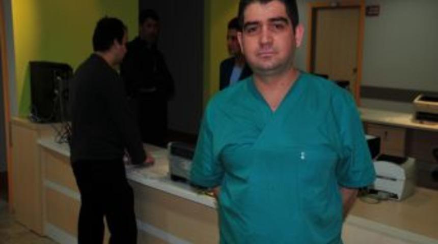 Depremin Vurduğu Yy&uuml;'de İlk Ameliyat