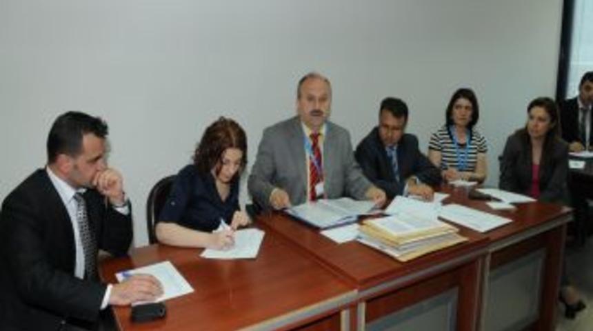 İzmit'te Ara&ccedil; Kiralama İhalesine Yoğun İlgi