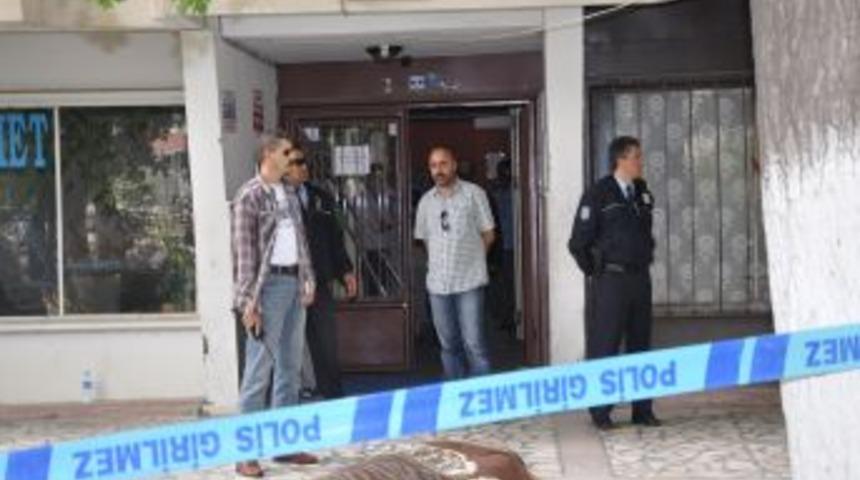 Aksaray'da 6. kattan d&uuml;şen şahıs &ouml;ld&uuml;