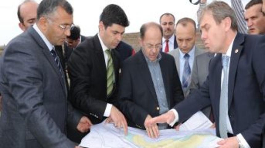 Bakan Akdağ, Yeni Hastane İçin Arsa İnceledi