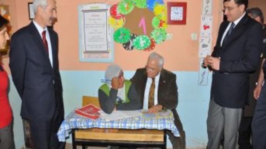 Okuma Yazma Kursları Devam Ediyor