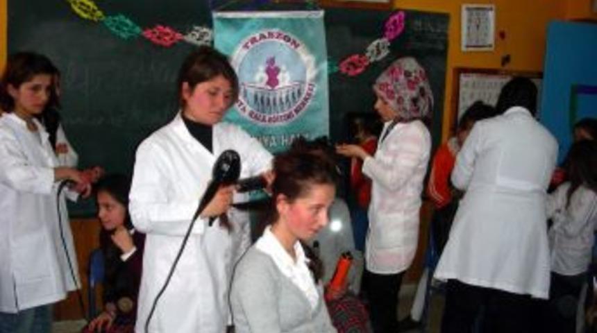 &Ouml;ğrenciler İlk Kez Kuaf&ouml;r G&ouml;rd&uuml;