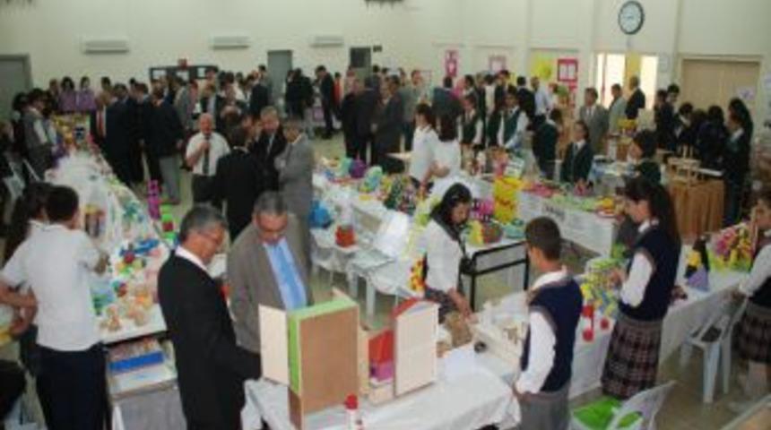 Silifke'de Teknoloji Ve Tasarım Derslerinde Yapılan &Ccedil;alışmalar Sergilendi