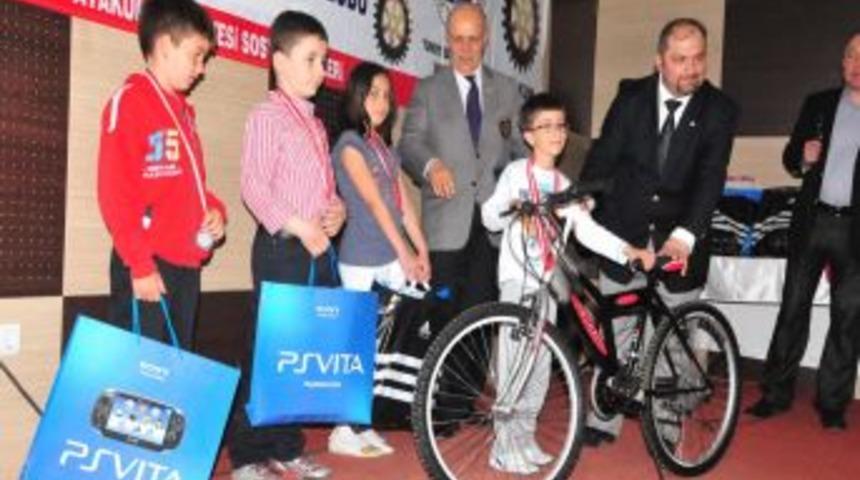 Satran&ccedil;&ccedil;ılar &Ouml;d&uuml;llerine Kavuştu